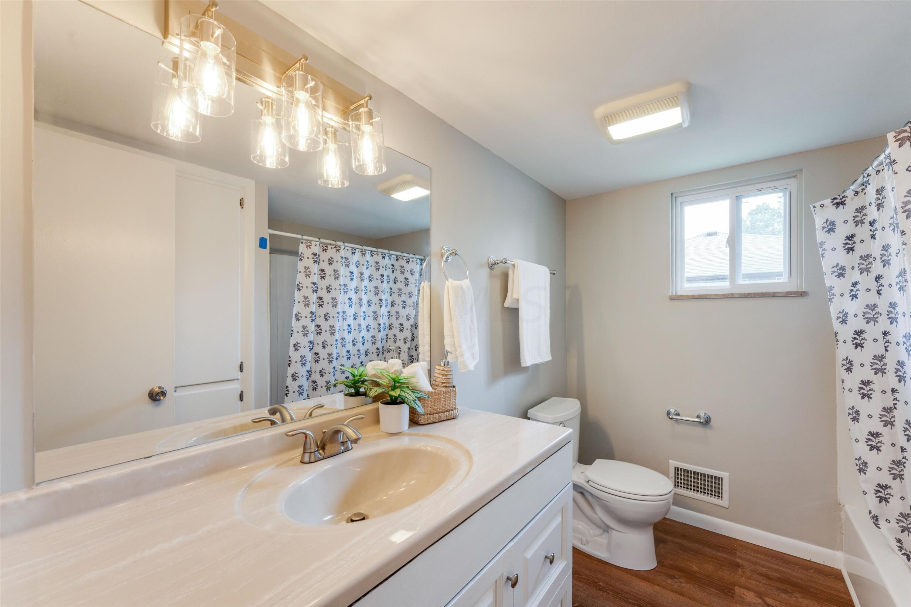 1434 Kenwick Road Columbus, OH 43209 - Photo 24 of 46 27-dsc03976-dsc03978