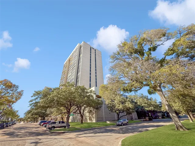$233,750 | 6335 West Northwest Highway, Unit 1815, Dallas, TX 75225