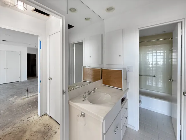 $220,000 | 6335 West Northwest Highway, Unit 1815, Dallas, TX 75225