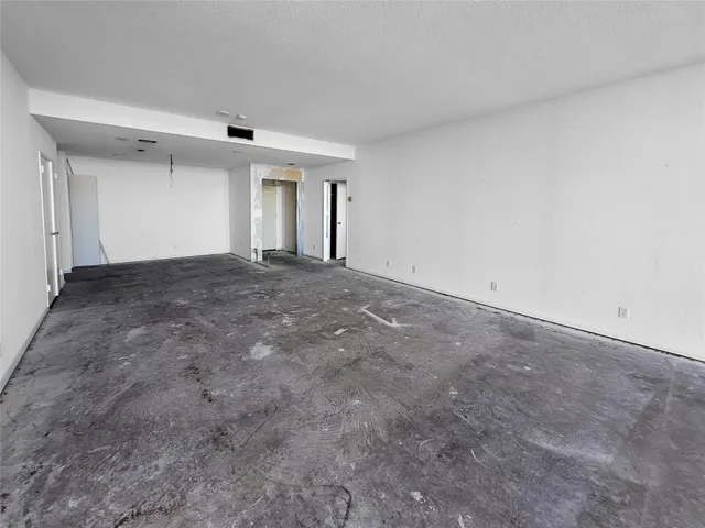 $220,000 | 6335 West Northwest Highway, Unit 1815, Dallas, TX 75225