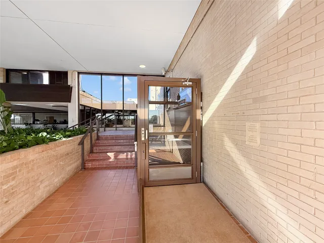 $220,000 | 6335 West Northwest Highway, Unit 1815, Dallas, TX 75225