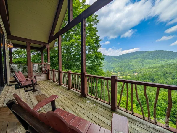 $799,000 | 72 Pilgrims Lane, Burnsville, NC 28714