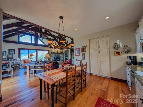 $799,000 | 72 Pilgrims Lane, Burnsville, NC 28714