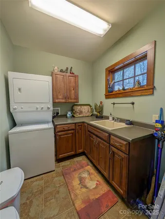$799,000 | 72 Pilgrims Lane, Burnsville, NC 28714