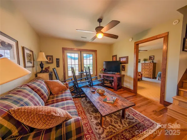 $799,000 | 72 Pilgrims Lane, Burnsville, NC 28714