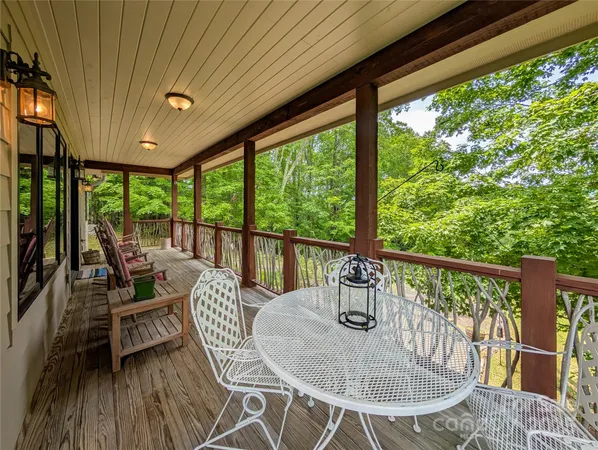 $799,000 | 72 Pilgrims Lane, Burnsville, NC 28714