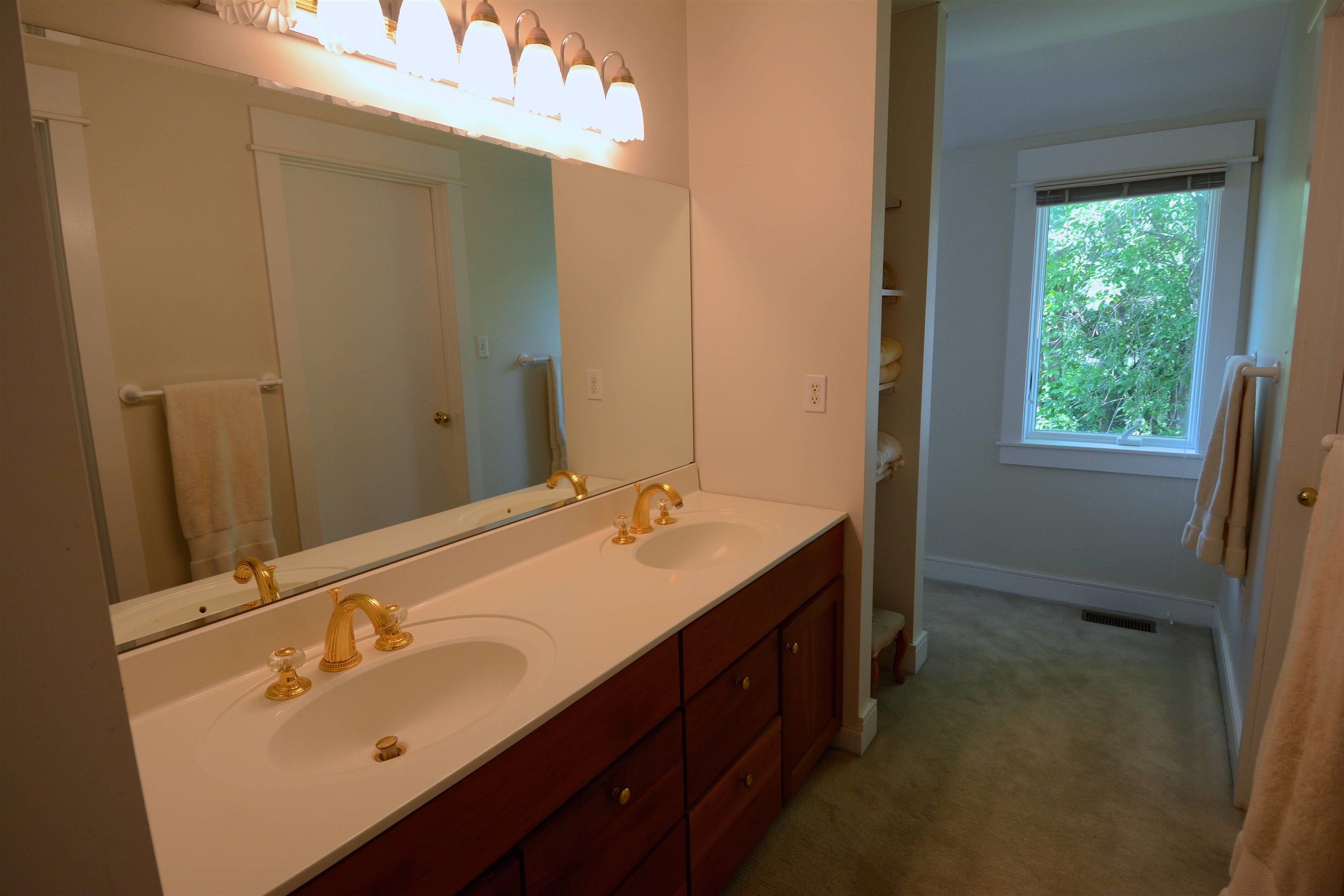 743 Bay Road Shelburne, VT 05482 - Photo 20 of 37 Gallery Image 20