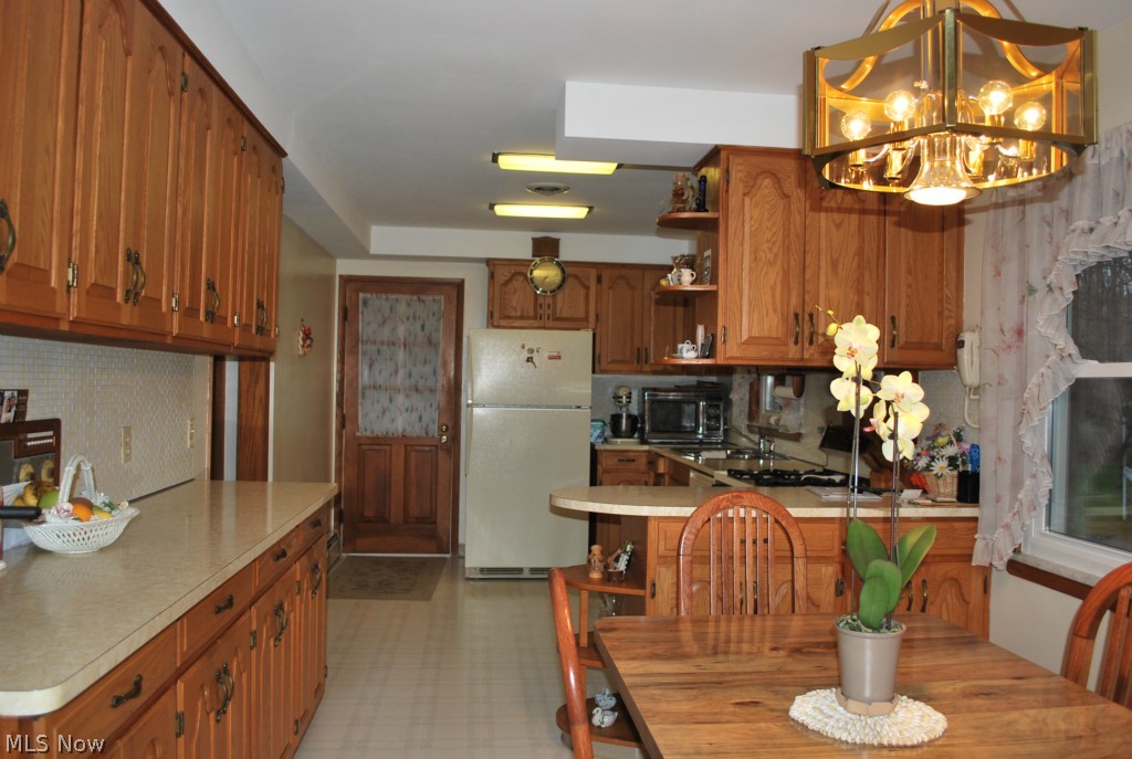 29956 White Road Wickliffe, OH 44092 - Photo 7 of 25 Gallery Image 7