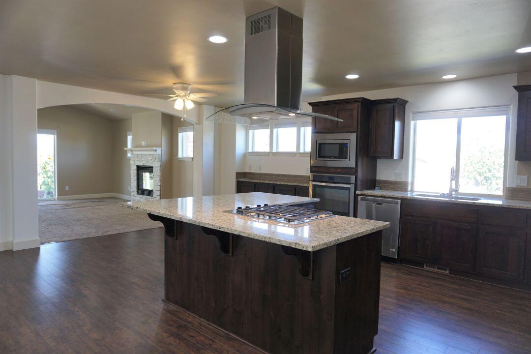 62535 Eagle Road Bend, OR 97701 - Photo 6 of 55 DSC01307