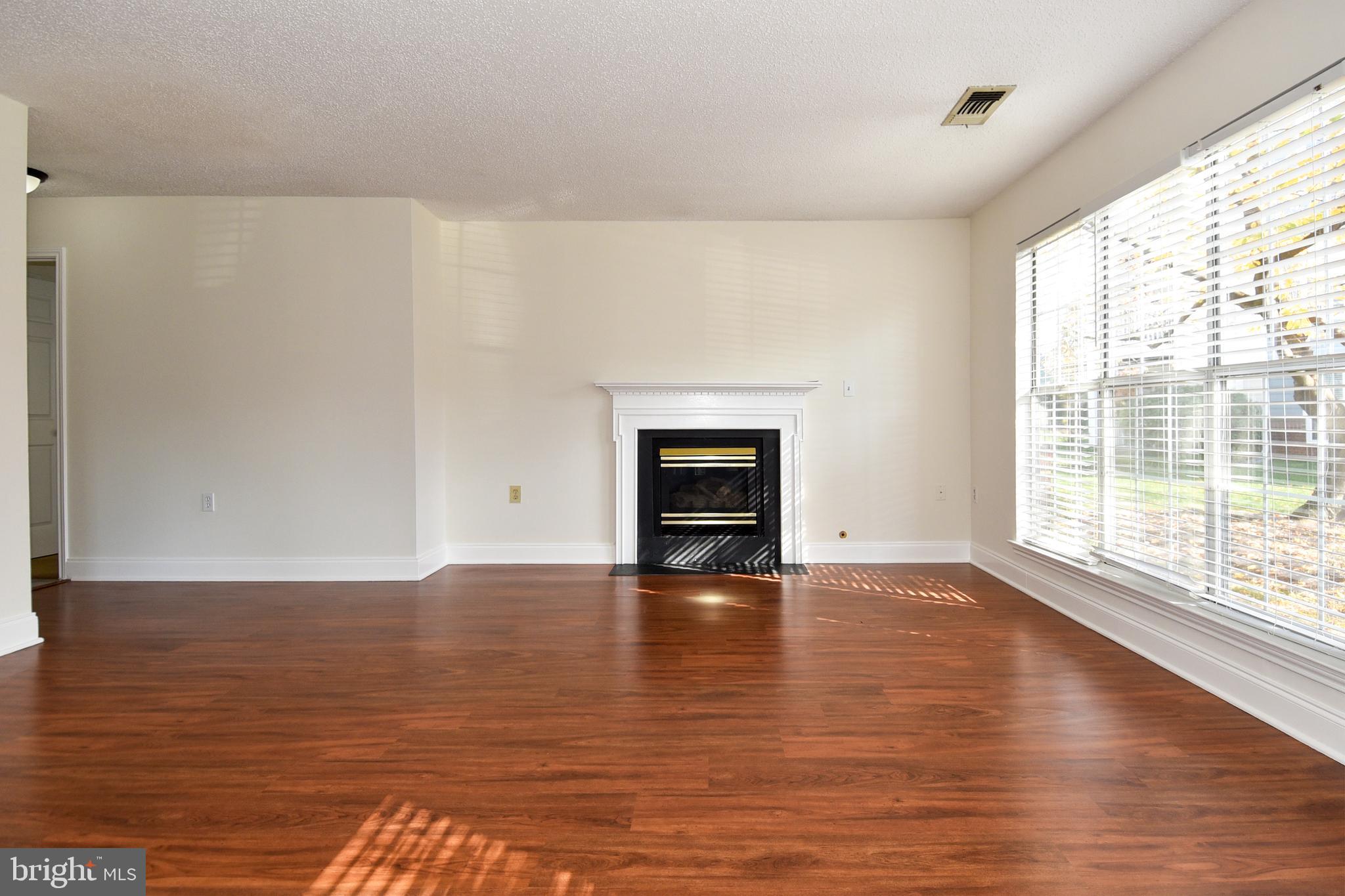 20952 Timber Ridge Terrace, Unit 102 Ashburn, VA 20147 - Photo 11 of 35