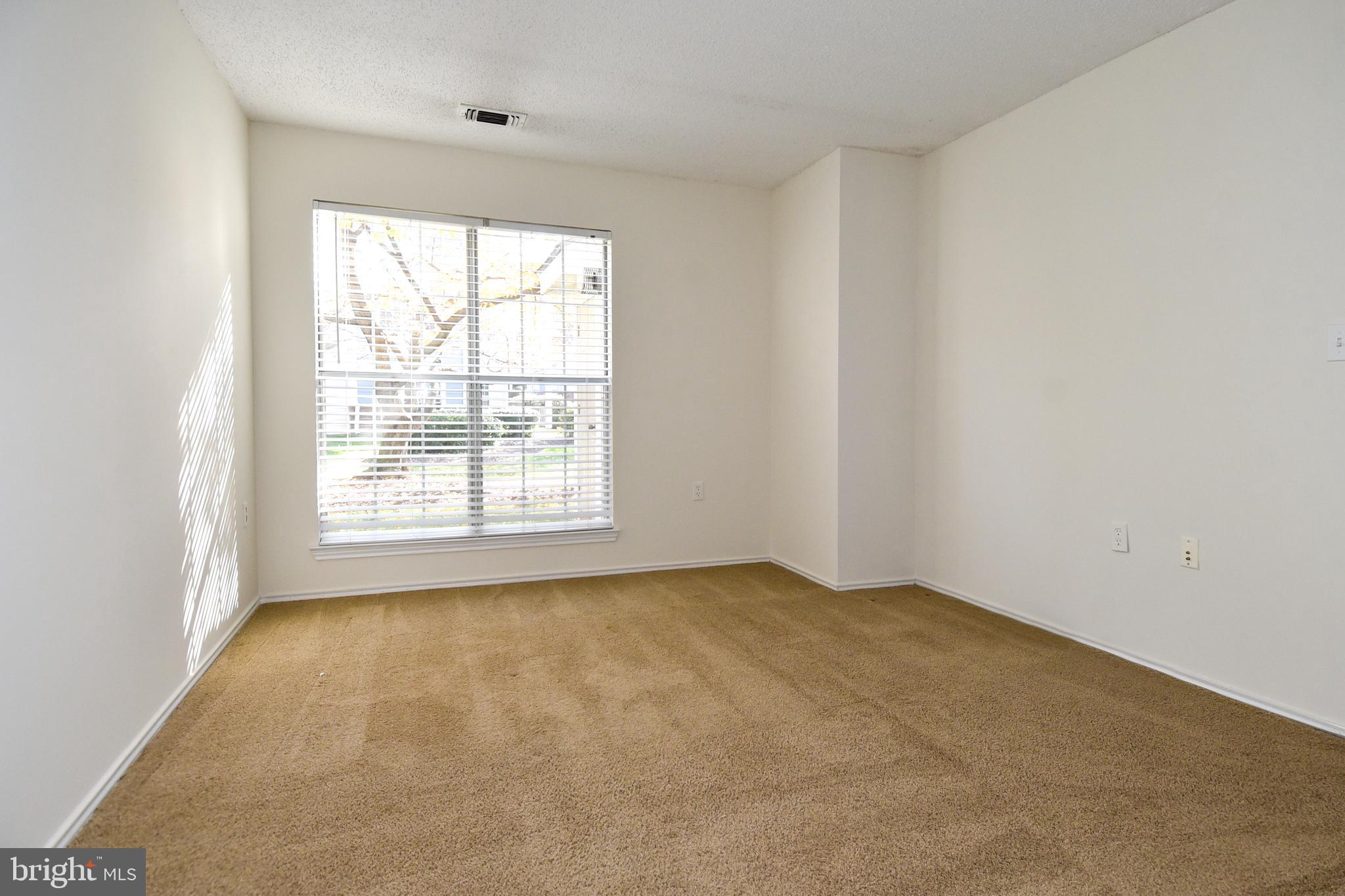 20952 Timber Ridge Terrace, Unit 102 Ashburn, VA 20147 - Photo 18 of 35