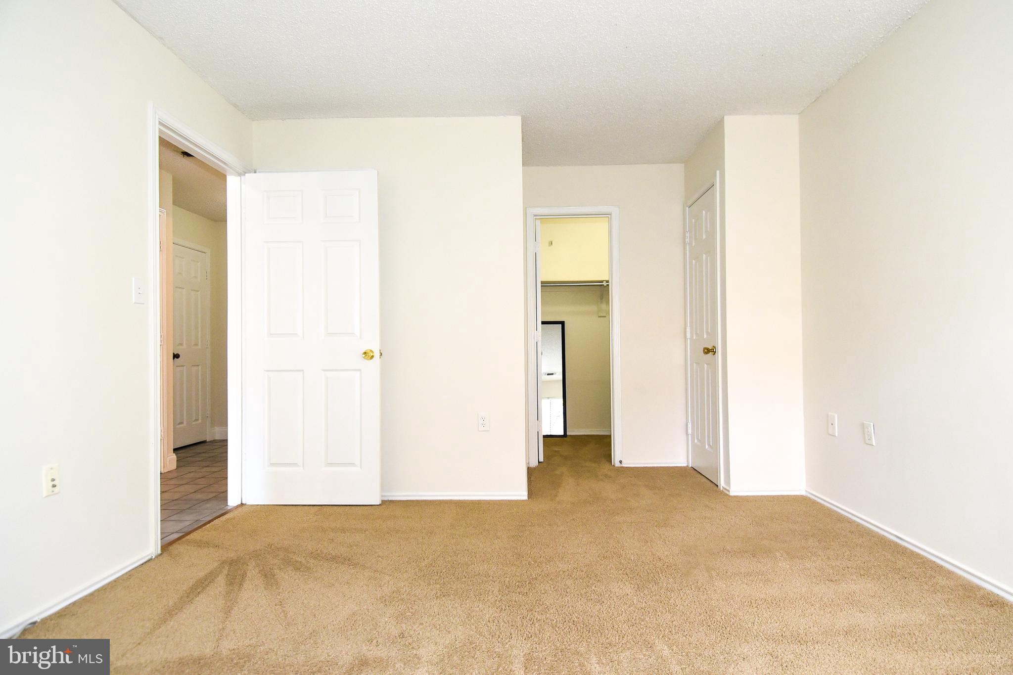 20952 Timber Ridge Terrace, Unit 102 Ashburn, VA 20147 - Photo 19 of 35