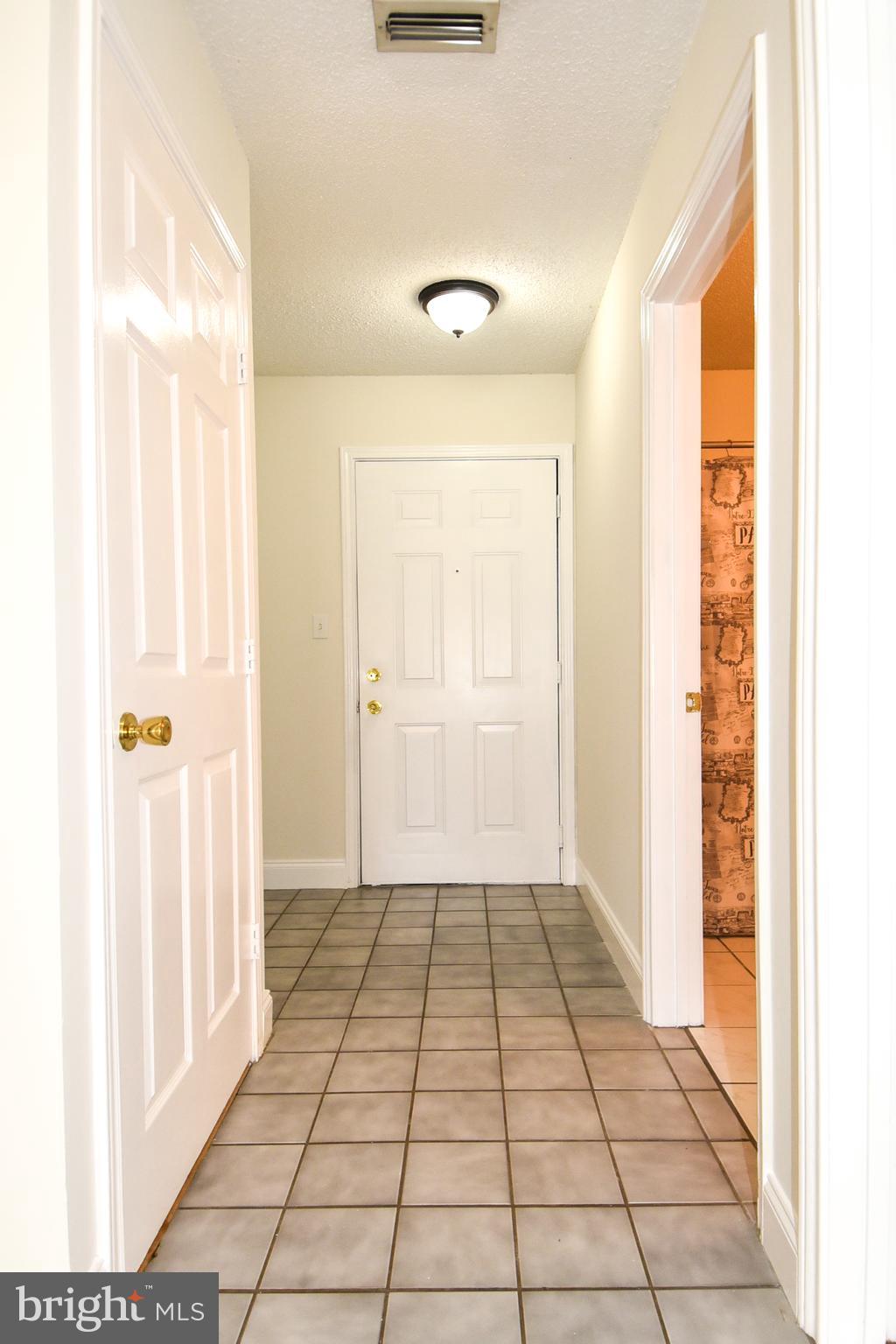 20952 Timber Ridge Terrace, Unit 102 Ashburn, VA 20147 - Photo 27 of 35