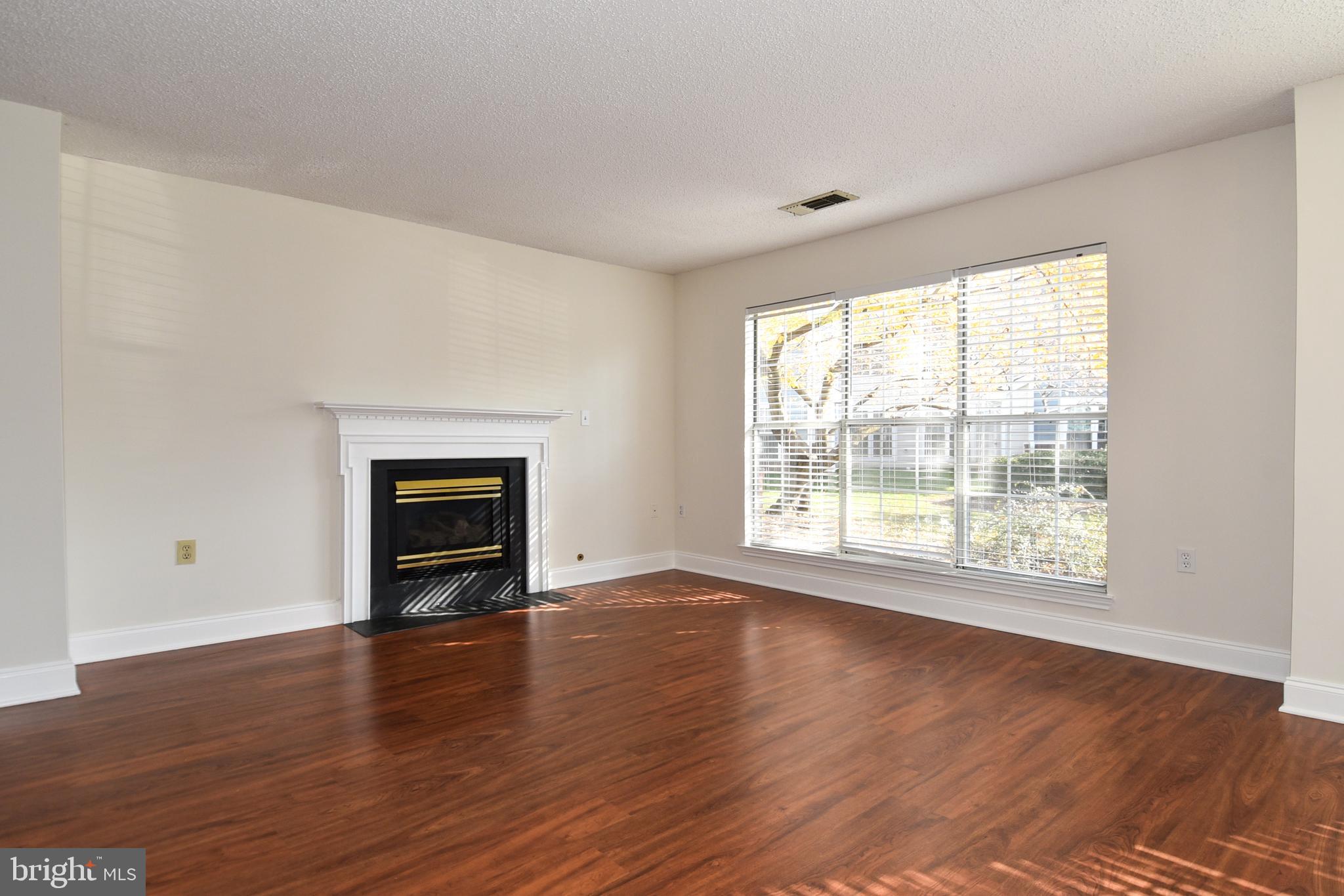 20952 Timber Ridge Terrace, Unit 102 Ashburn, VA 20147 - Photo 10 of 35