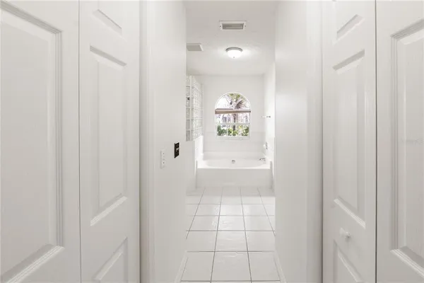 $429,000 | 931 Balsamina Drive, Brandon, FL 33510
