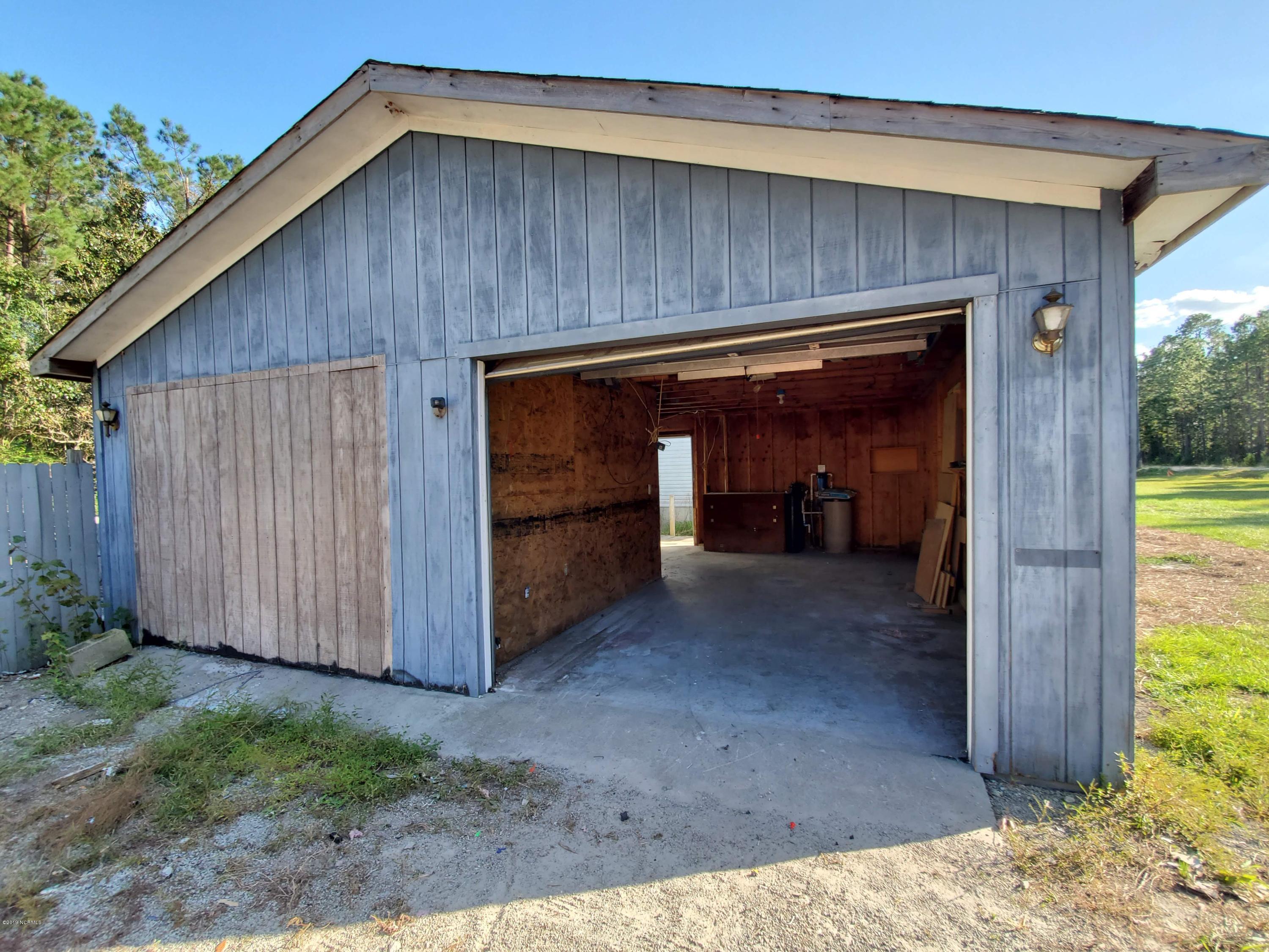 574 Midway Road Southeast Bolivia, NC 28422 - Photo 2 of 10 20191011_162033