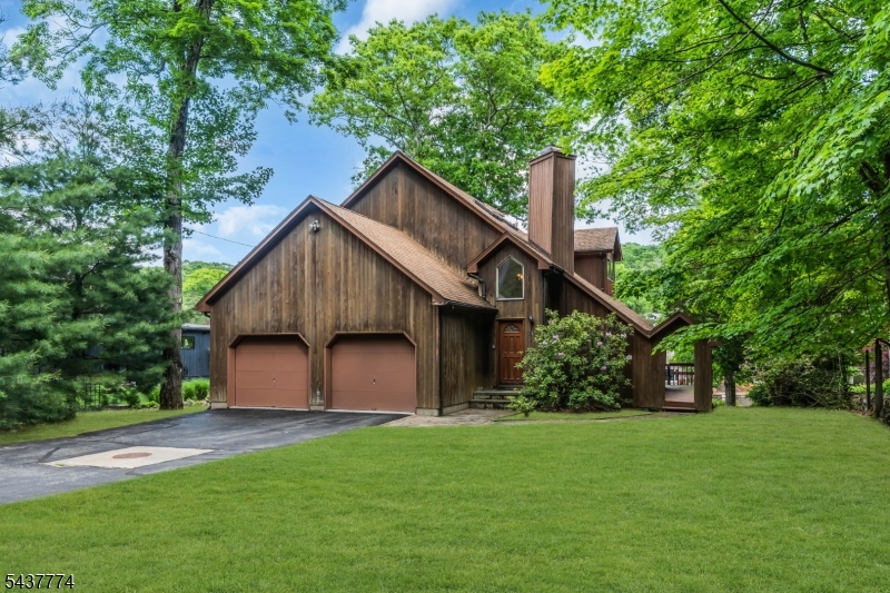 209 Squaw Trail Hopatcong, NJ 07821 - Photo 3 of 36