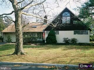 34 Spring Valley Road Levittown, PA 19056 - Photo 1 of 6 Gallery Image 1