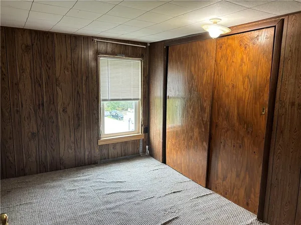 a view of an empty room with window