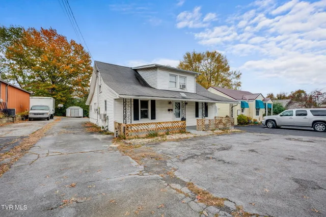$129,900 | 1713 Edgemont Avenue, Bristol, TN 37620
