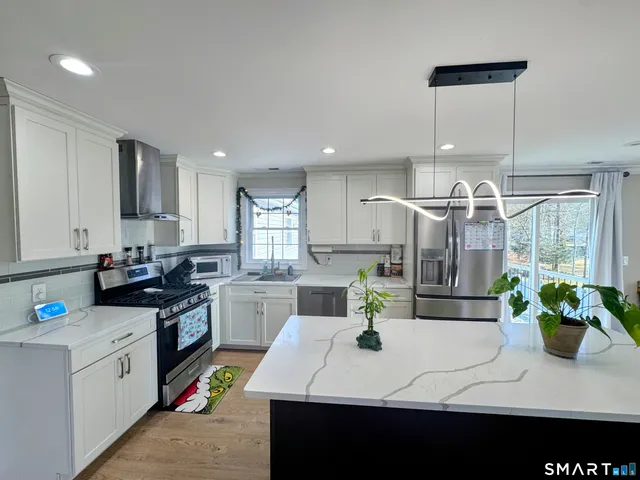 $499,000 | 3 Vine Street, Naugatuck, CT 06770