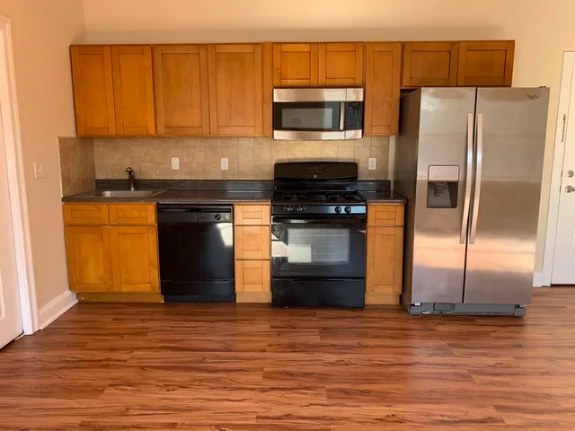 $2,150 | 528 47th Street, Unit 2D, Union City, NJ 07087