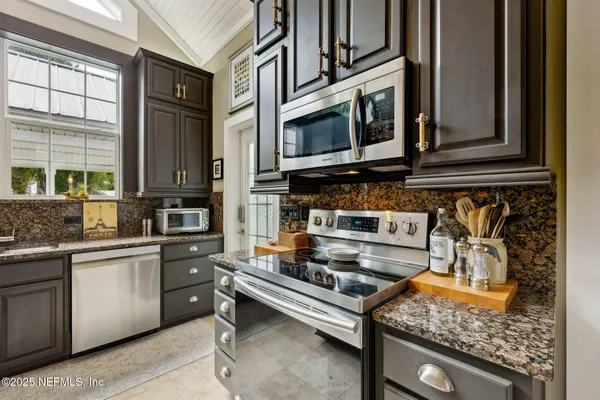 $1,899,000 | 2245 Reed Street, Orange Park, FL 32073