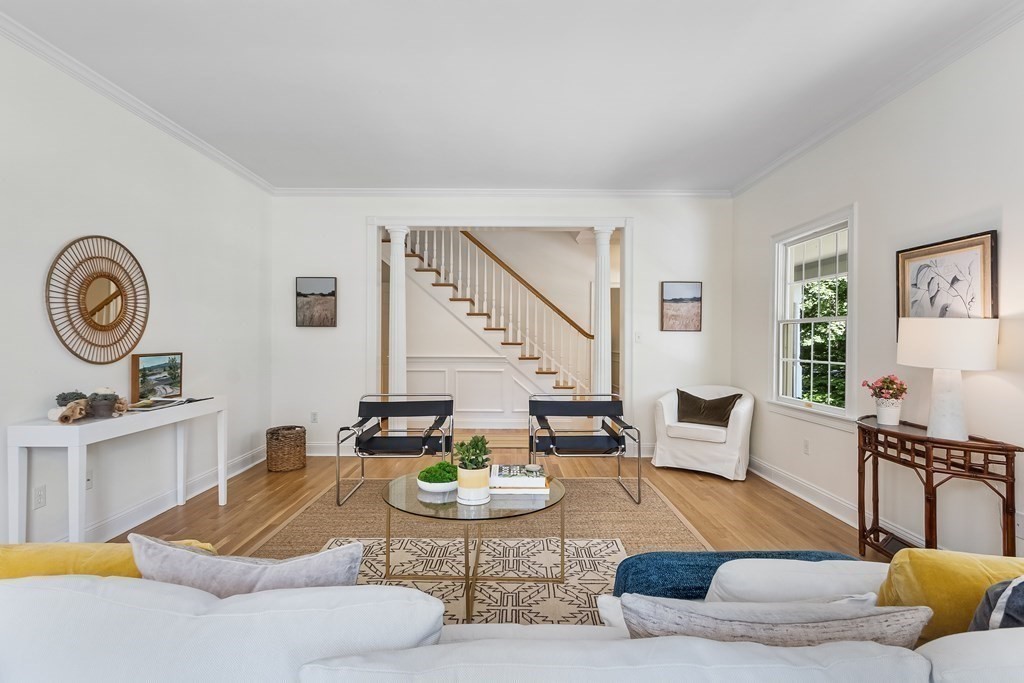 8 Linway Road Lincoln, MA 01773 - Photo 14 of 37