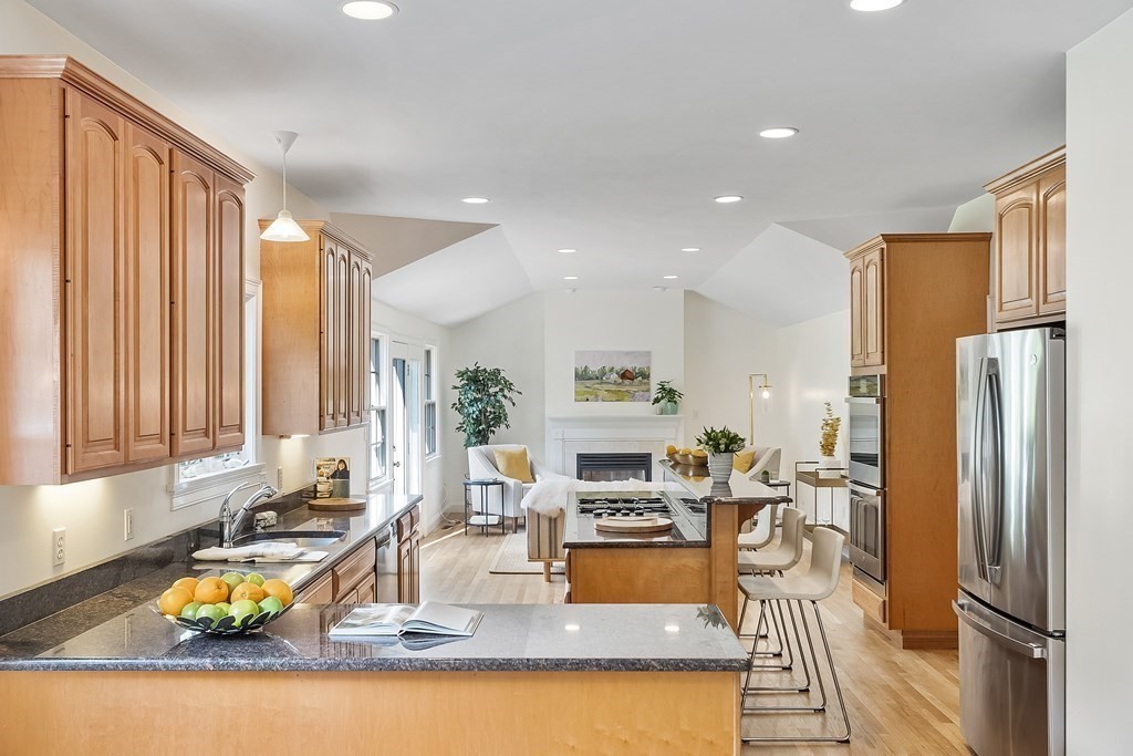 8 Linway Road Lincoln, MA 01773 - Photo 8 of 37