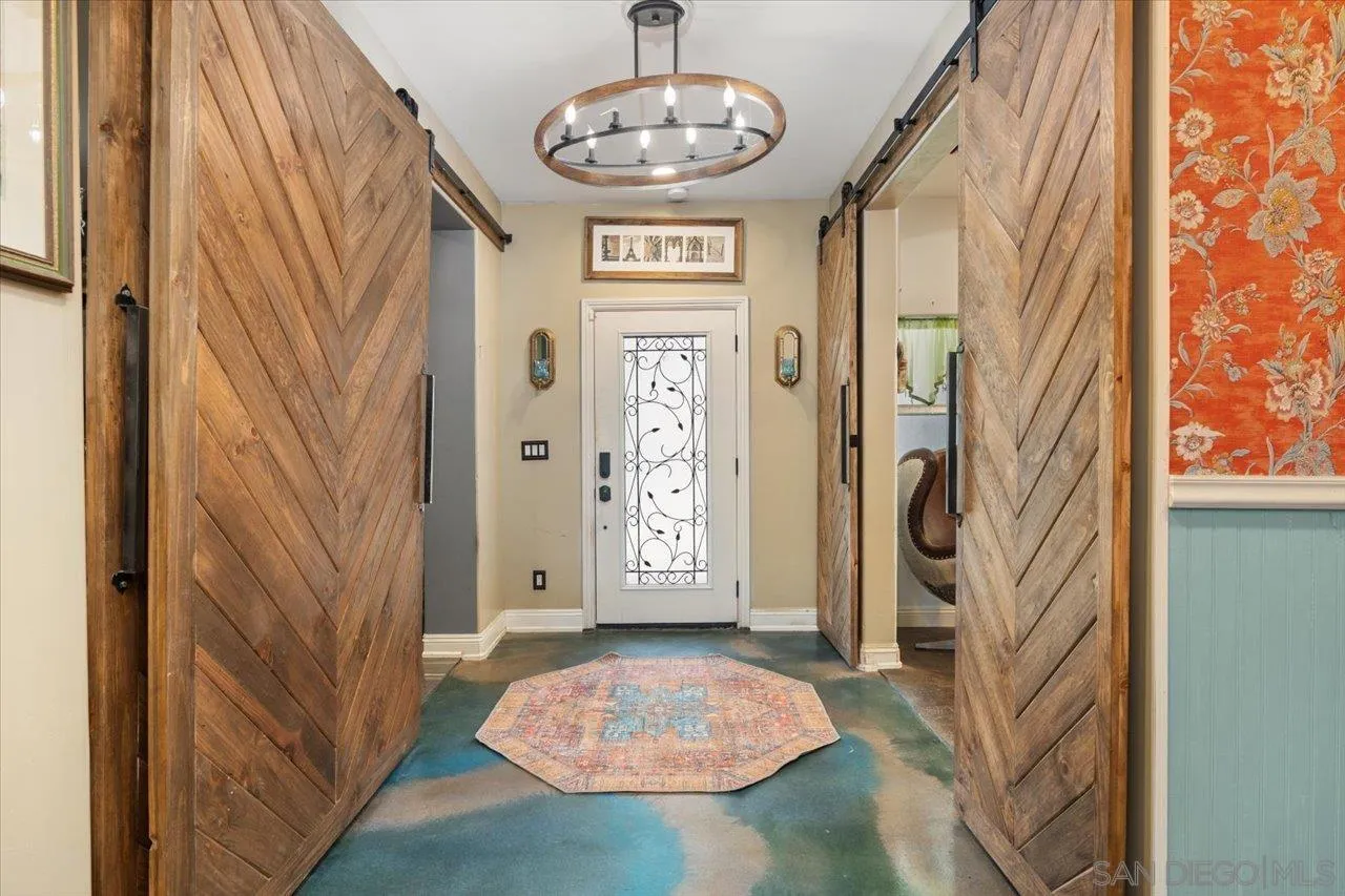 15786 Olde Highway 80 El Cajon, CA 92021 - Photo 15 of 75