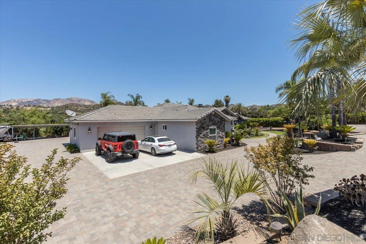 15786 Olde Highway 80 El Cajon, CA 92021 - Photo 9 of 75