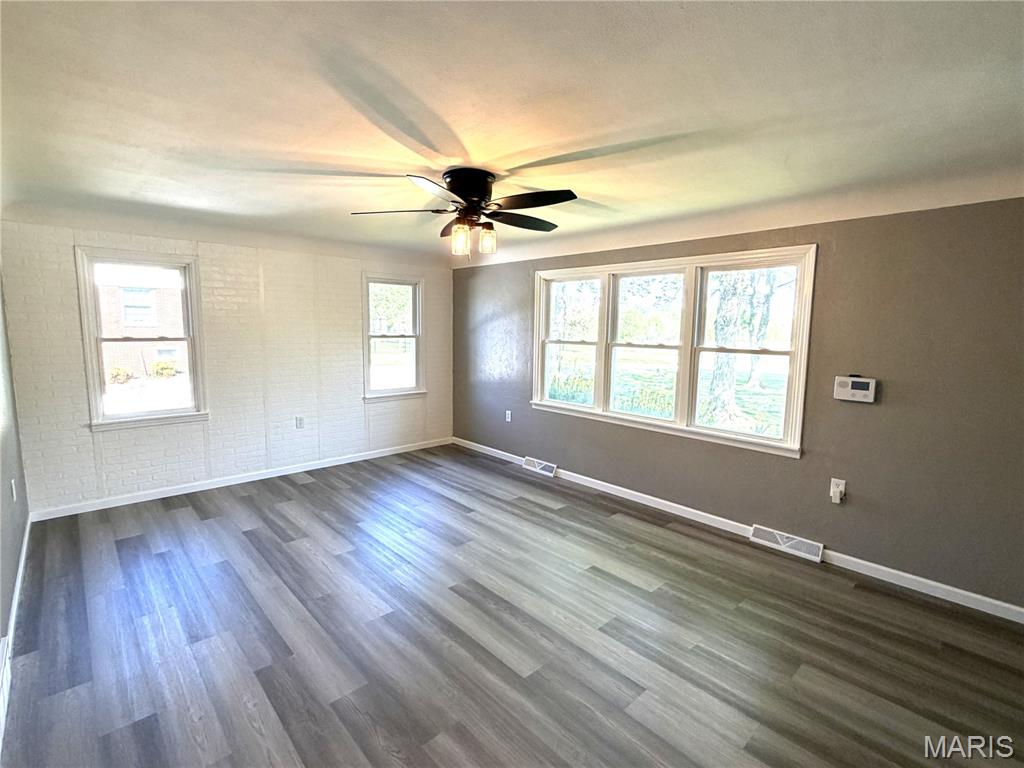5268 Highway 156 Waterloo, IL 62298 - Photo 8 of 30