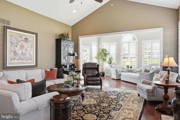 $1,139,000 | 61 Hillyer Lane, Newtown, PA 18940