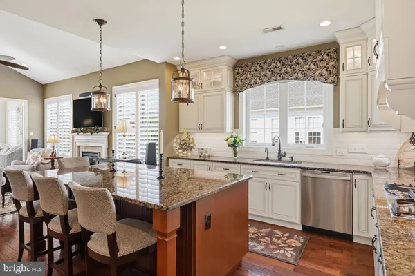 $1,139,000 | 61 Hillyer Lane, Newtown, PA 18940