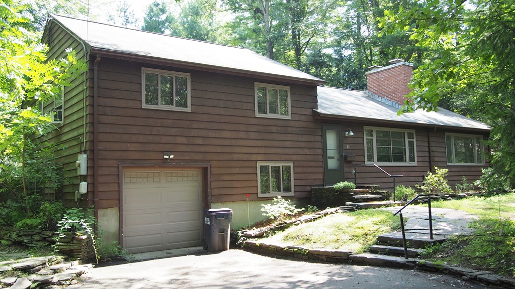 27 Hills Road Amherst, MA 01002 - Photo 1 of 24 Gallery Image 1