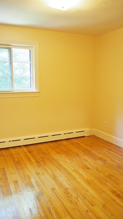 27 Hills Road Amherst, MA 01002 - Photo 15 of 24 Gallery Image 15