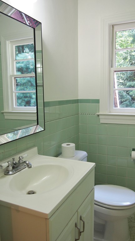 27 Hills Road Amherst, MA 01002 - Photo 16 of 24 Gallery Image 16
