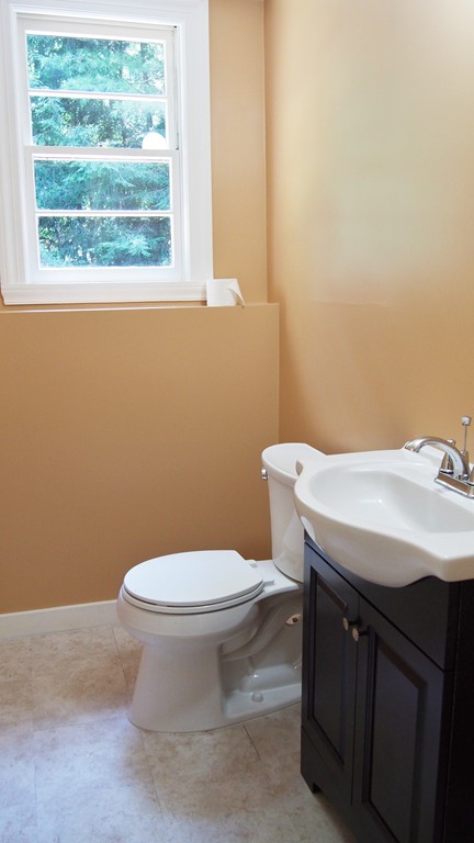 27 Hills Road Amherst, MA 01002 - Photo 19 of 24 Gallery Image 19