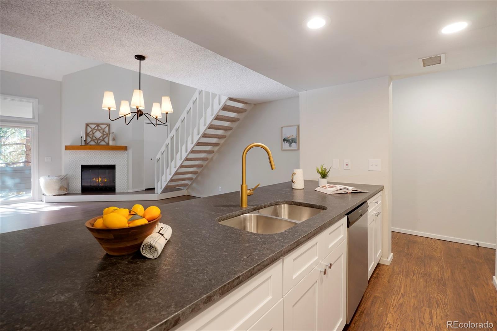 23551 Genesee Village Road, Unit H Golden, CO 80401 - Photo 9 of 26