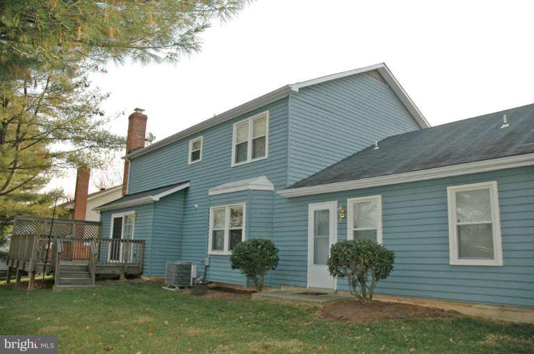 6 Blueberry Ridge Court Potomac, MD 20854 - Photo 22 of 23 Exterior (Rear)