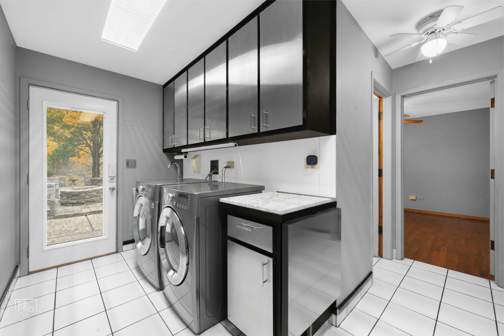 14930 West Wadsworth Road Wadsworth, IL 60083 - Photo 27 of 68 a utility room with washer and dryer