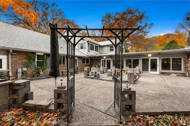 $1,259,000 | 14930 West Wadsworth Road, Wadsworth, IL 60083