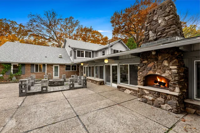 $1,259,000 | 14930 West Wadsworth Road, Wadsworth, IL 60083