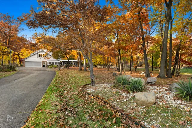 $1,259,000 | 14930 West Wadsworth Road, Wadsworth, IL 60083