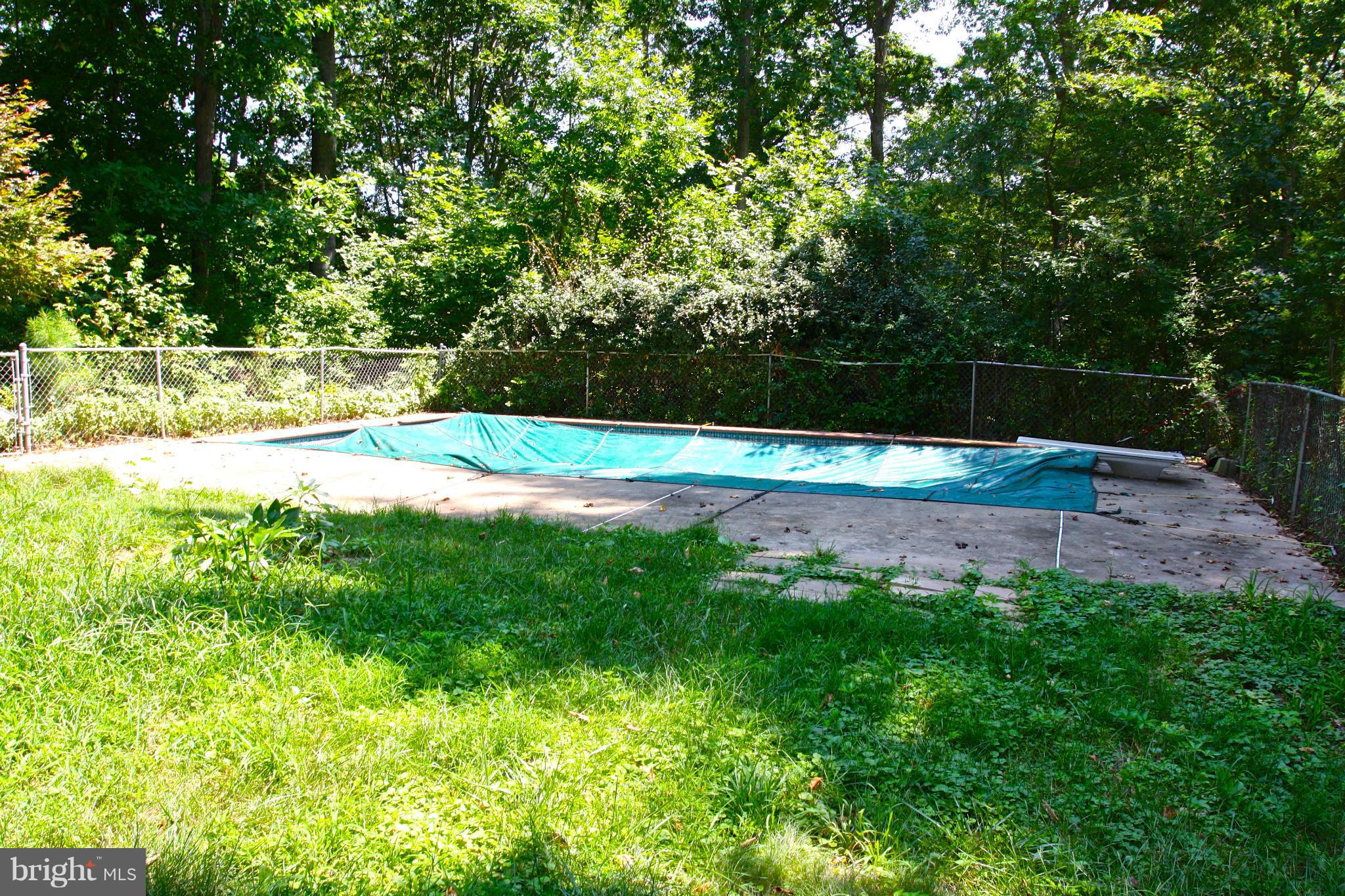 2120 Stinnett Road Huntingtown, MD 20639 - Photo 19 of 29 Fenced in Pool