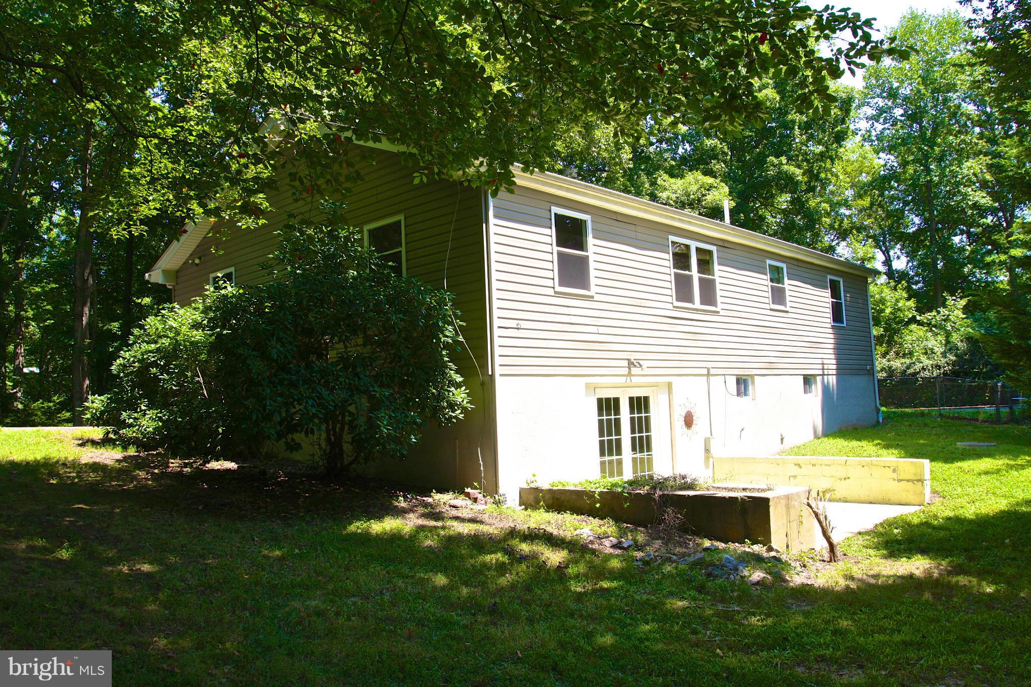2120 Stinnett Road Huntingtown, MD 20639 - Photo 22 of 29 Exterior (Rear)