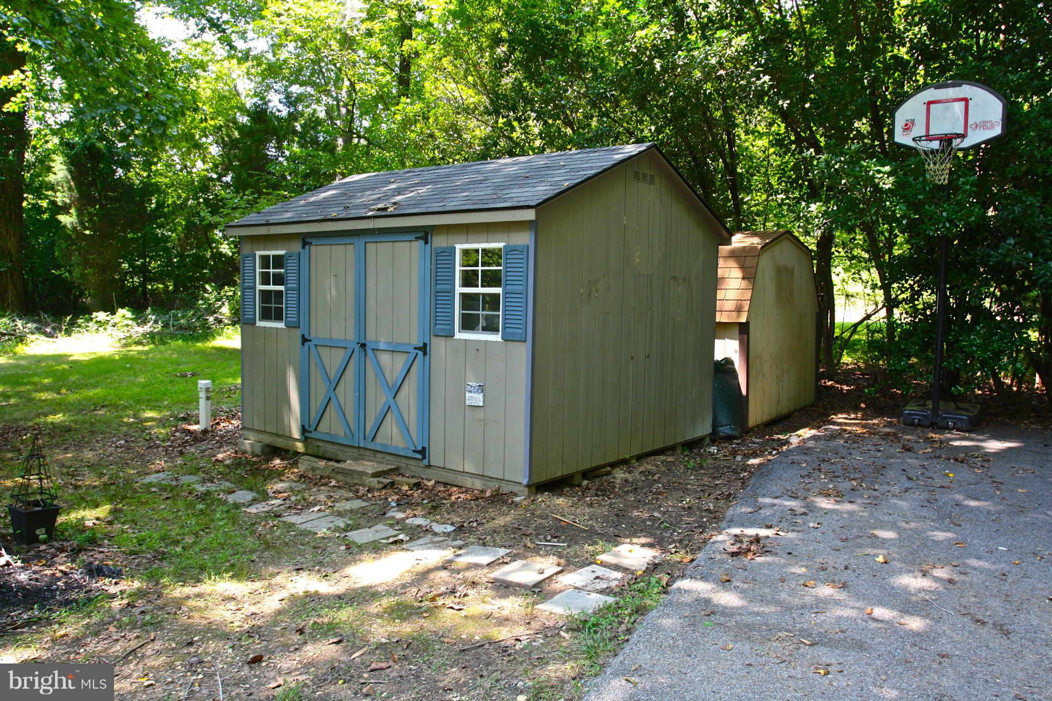 2120 Stinnett Road Huntingtown, MD 20639 - Photo 24 of 29 Sheds