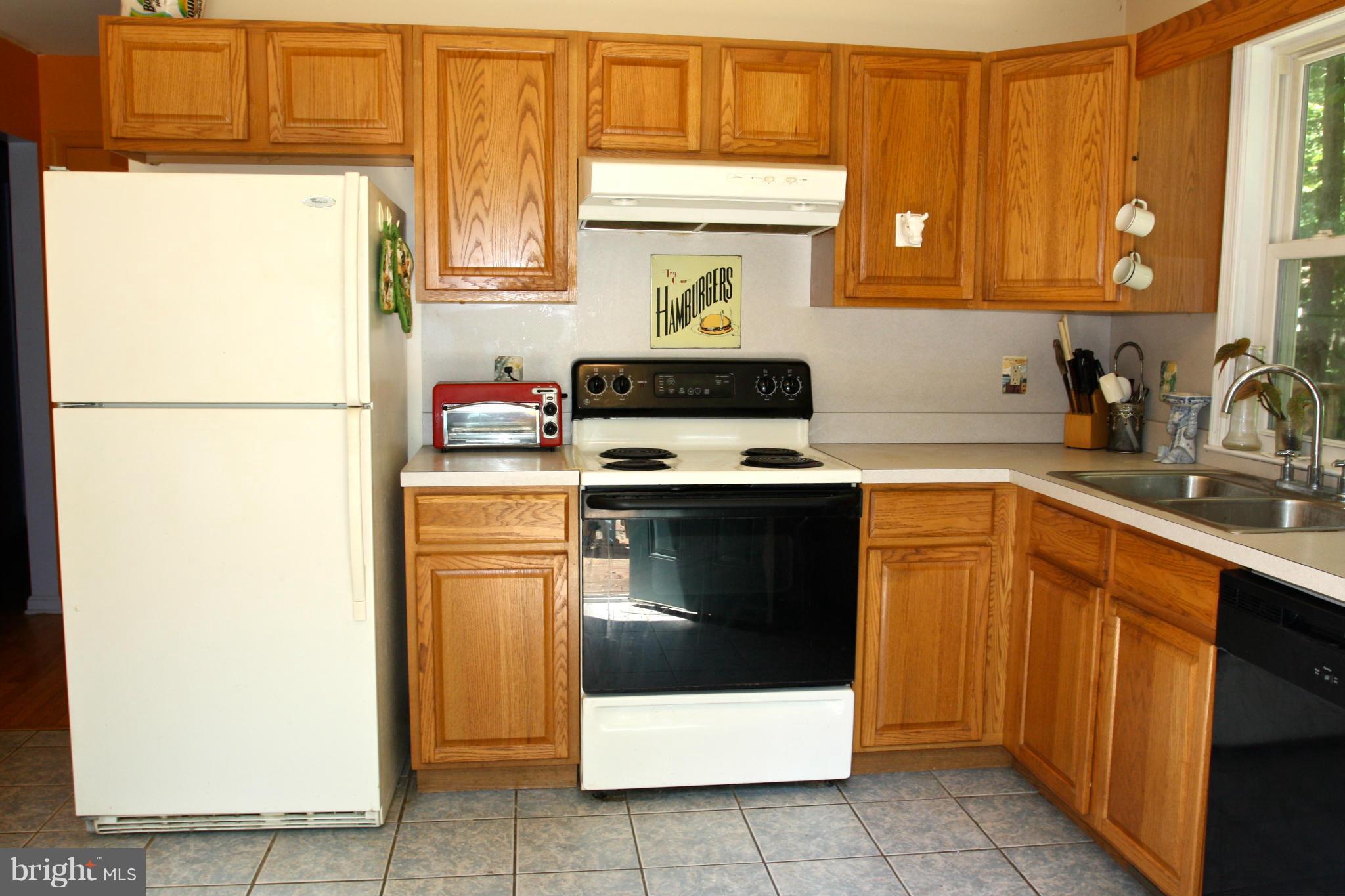 2120 Stinnett Road Huntingtown, MD 20639 - Photo 7 of 29 Kitchen