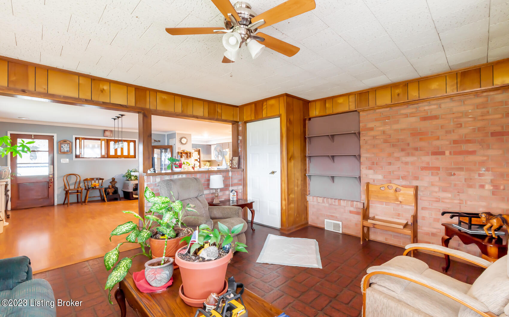 9305 Fairground Road Louisville, KY 40291 - Photo 16 of 43 FGR-124