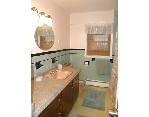 26 Spring Street Webster, MA 01570 - Photo 15 of 30 Gallery Image 15